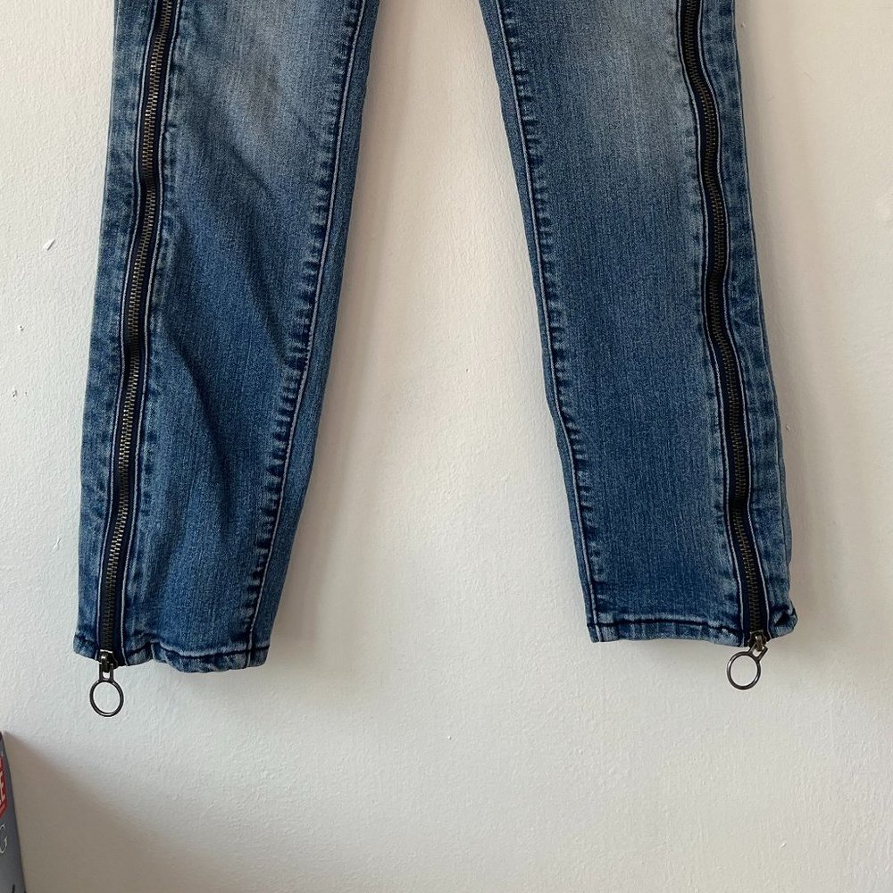 Zipper Jeans - Picture 2 of 3